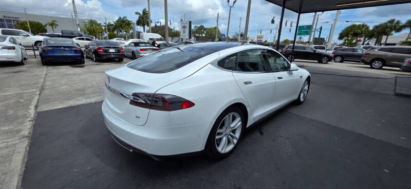 2014 Tesla Model S