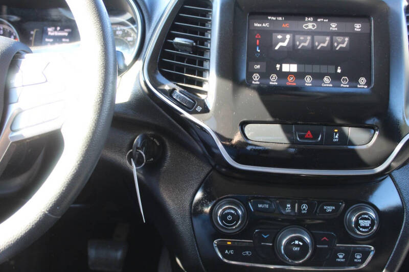 2021 Jeep Cherokee Freedom