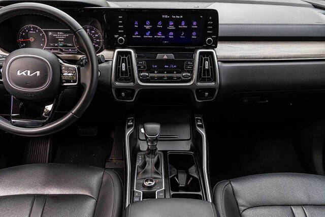 2022 Kia Sorento X-Line EX