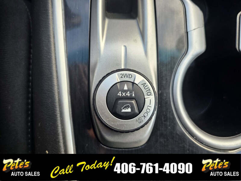 2018 Nissan Pathfinder SV