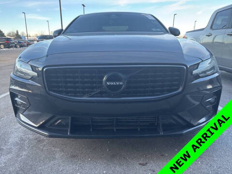 2019 Volvo S60 T6 R-Design