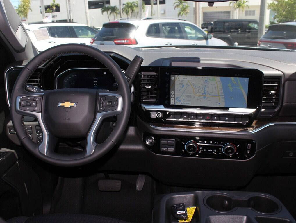 2023 Chevrolet Silverado Pickup - $48,995
