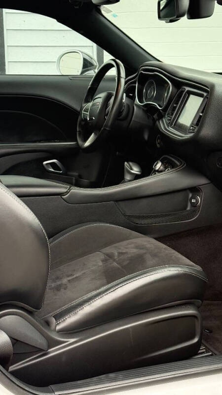 2016 Dodge Challenger R/T Scat Pack