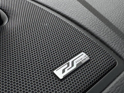 2013 Volvo XC90 3.2 R-Design Platinum