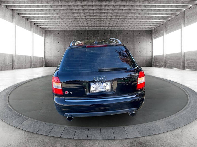2005 Audi S4 Avant quattro