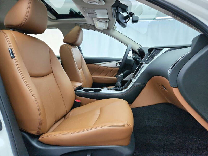 2023 Infiniti Q50 Luxe