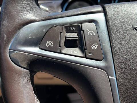 2013 Buick Regal Premium 1