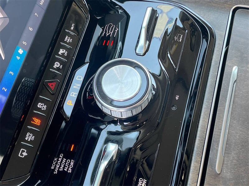 2023 Jeep Grand Wagoneer