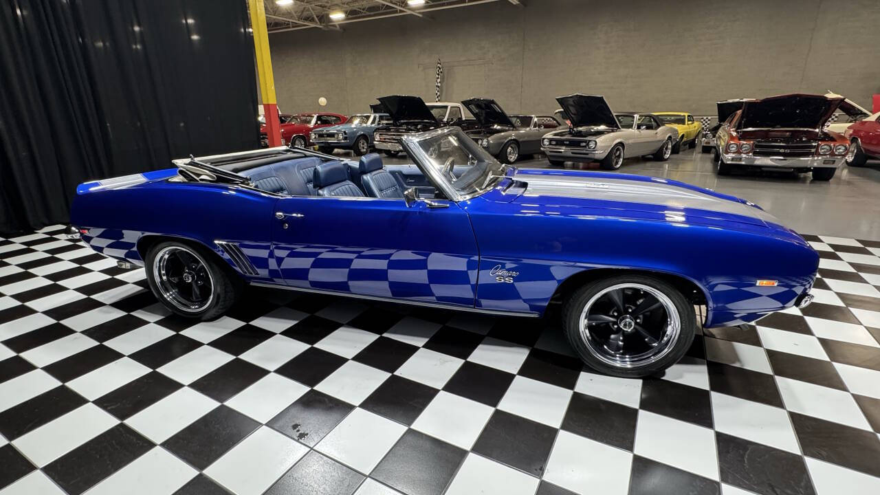 1969 Chevrolet Camaro 25