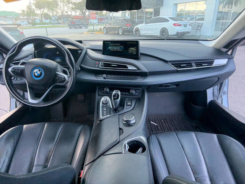 2019 BMW i8