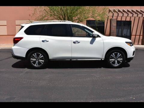 2017 Nissan Pathfinder SL