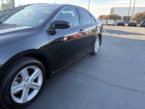 2014 Toyota Camry SE