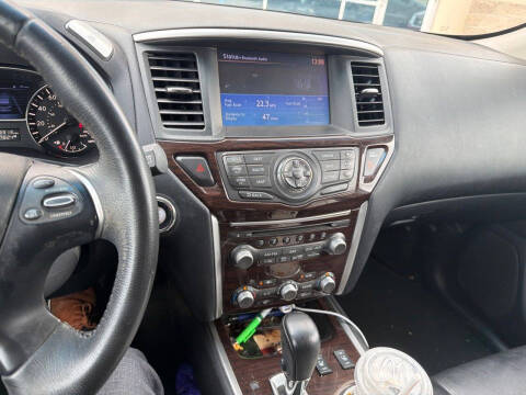 2015 Nissan Pathfinder SL