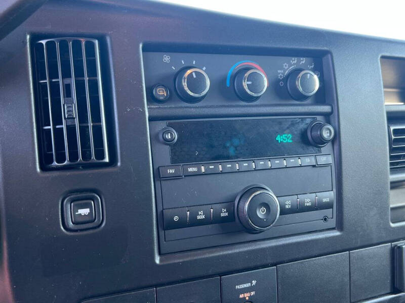 2024 GMC Savana 2500