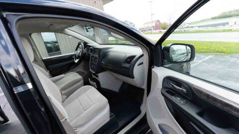 2011 Dodge Grand Caravan Crew