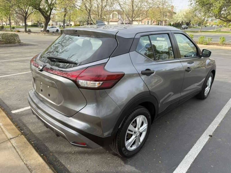2023 Nissan Kicks S