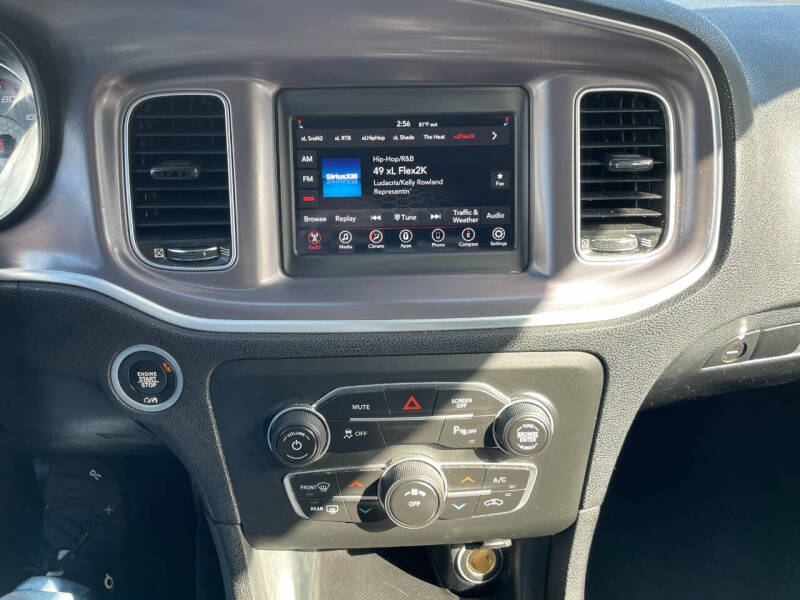 2019 Dodge Charger SXT