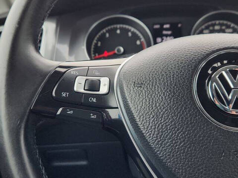 2017 Volkswagen Golf Alltrack