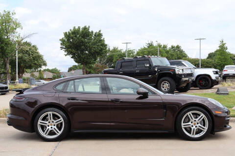 2018 Porsche Panamera 4
