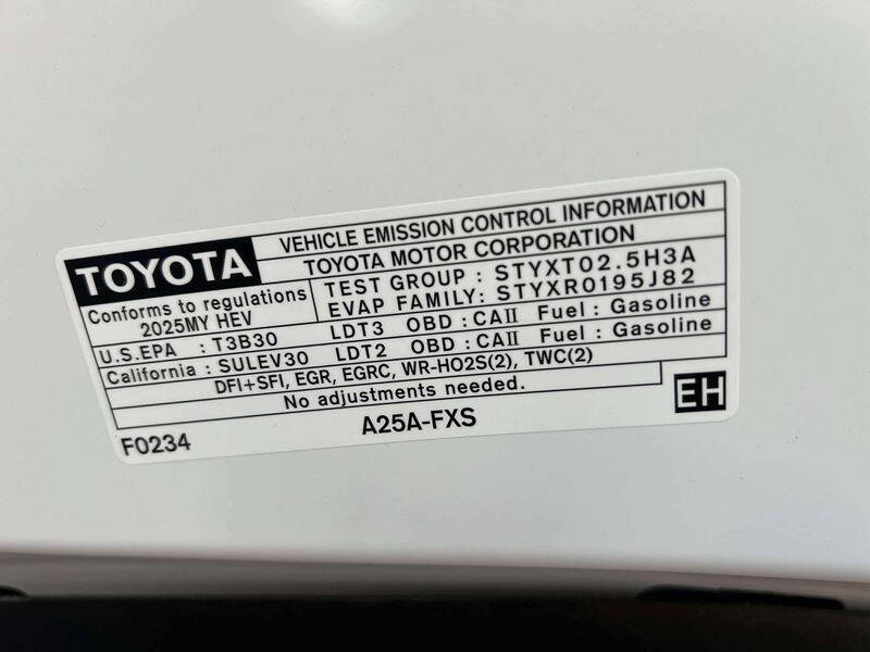2026 Toyota Sienna LE 8-Passenger