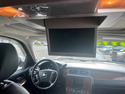 2008 Chevrolet Suburban LTZ
