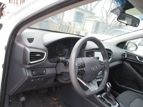 2019 Hyundai Ioniq Hybrid Blue