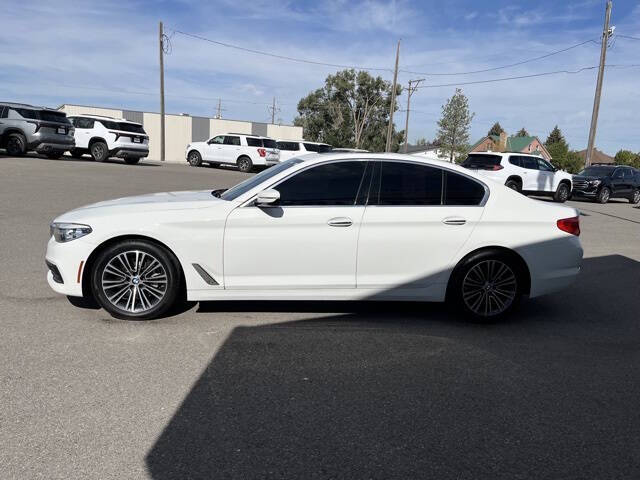 2017 BMW 5 Series 530i
