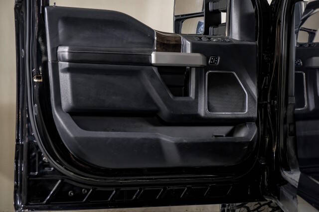 2022 Ford F-350 Super Duty Lariat