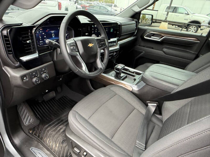 2025 Chevrolet Silverado 1500