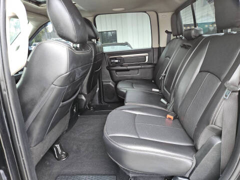 2018 RAM 1500 Night