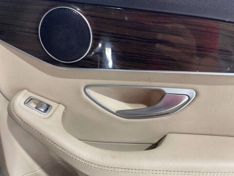 2017 Mercedes-Benz C-Class