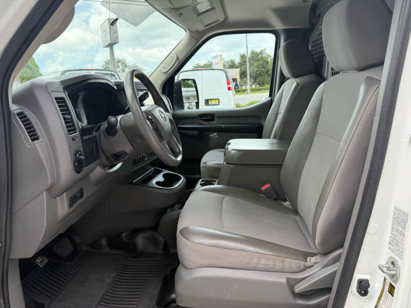 2021 Nissan NV 2500 HD SV