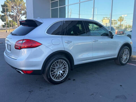 2011 Porsche Cayenne S