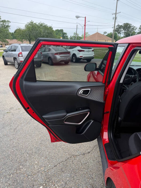 2024 Kia Soul LX