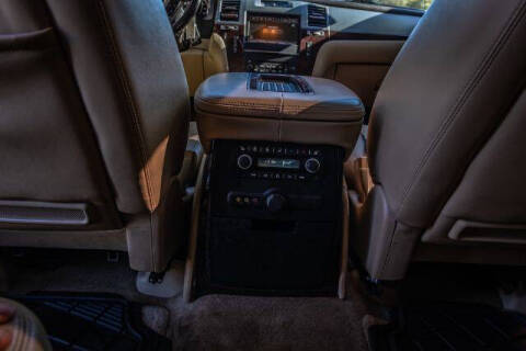 2012 Cadillac Escalade Luxury