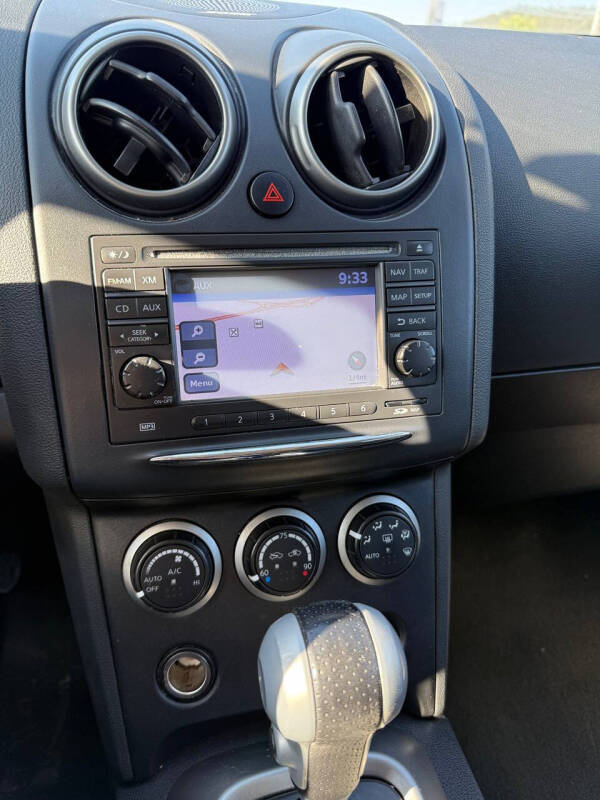 2012 Nissan Rogue SV w/SL Package