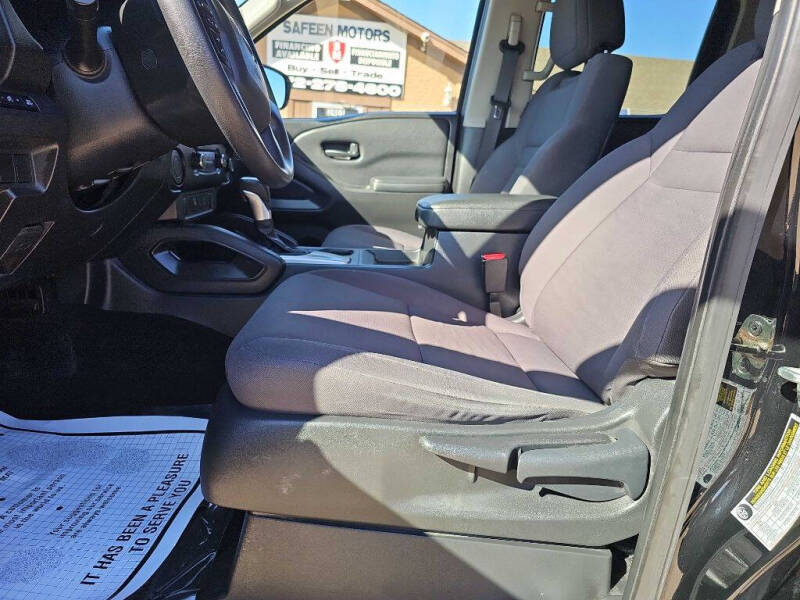 2022 Nissan Frontier S