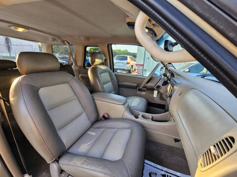 2003 Ford Explorer Sport