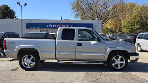 2004 Chevrolet Silverado 1500 LS