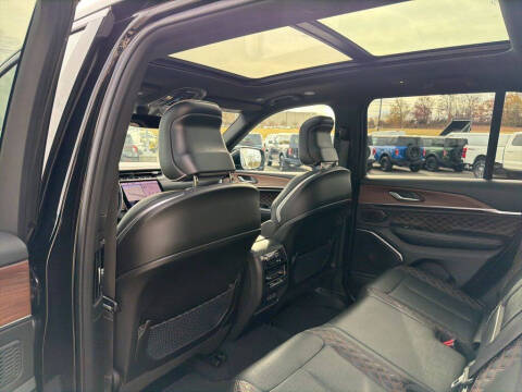 2025 Jeep Grand Cherokee Summit