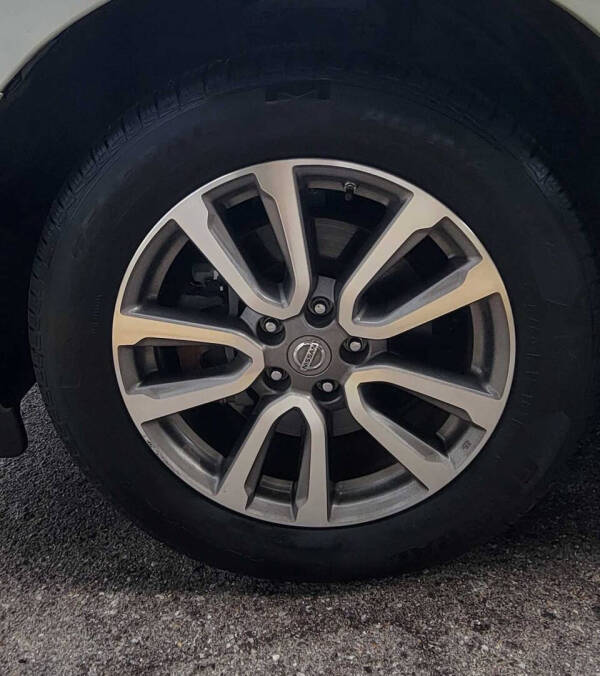 2015 Nissan Pathfinder SL
