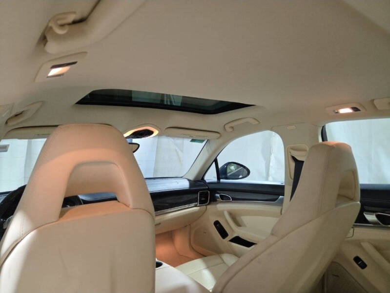 2010 Porsche Panamera 4S
