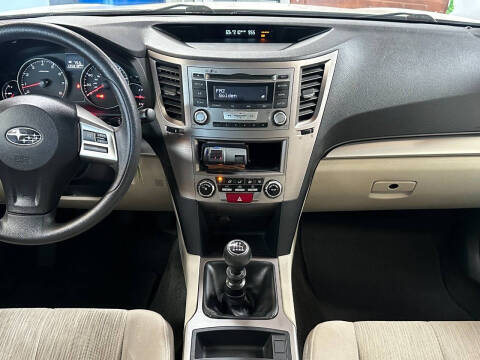 2014 Subaru Outback 2.5i