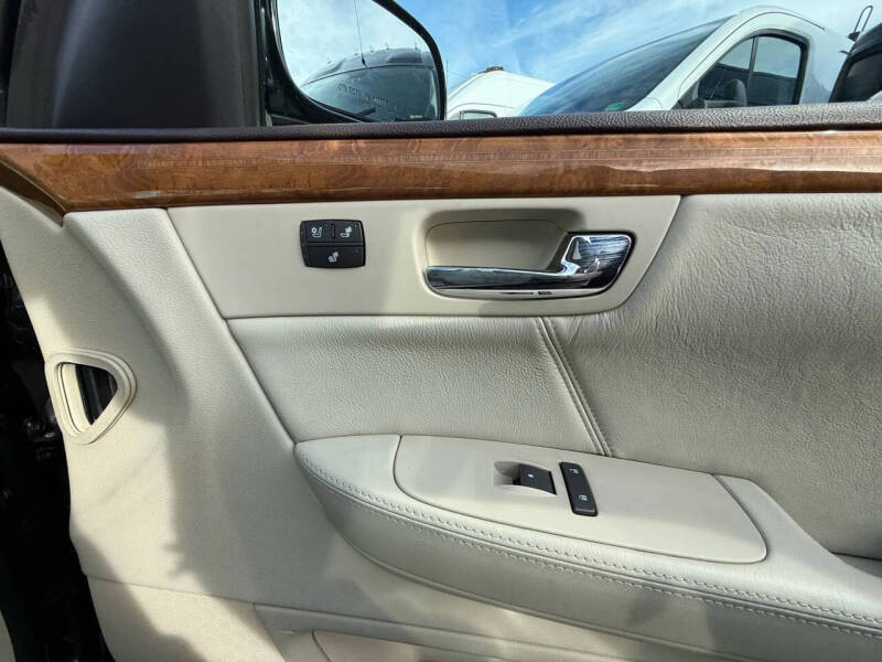 2010 Cadillac DTS Platinum Collection