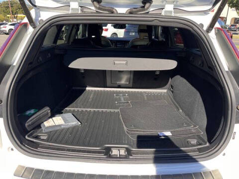 2024 Volvo V60 Cross Country B5 Plus