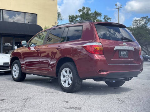 2010 Toyota Highlander SE