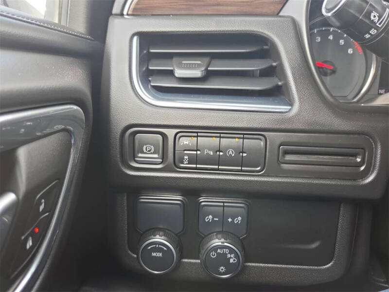 2023 Chevrolet Suburban LS