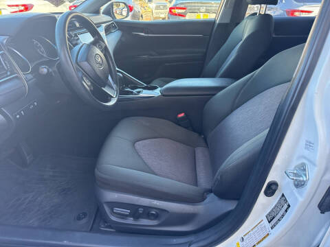 2018 Toyota Camry LE