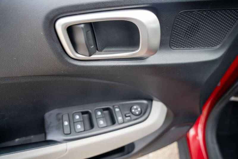 2022 Hyundai Venue SEL