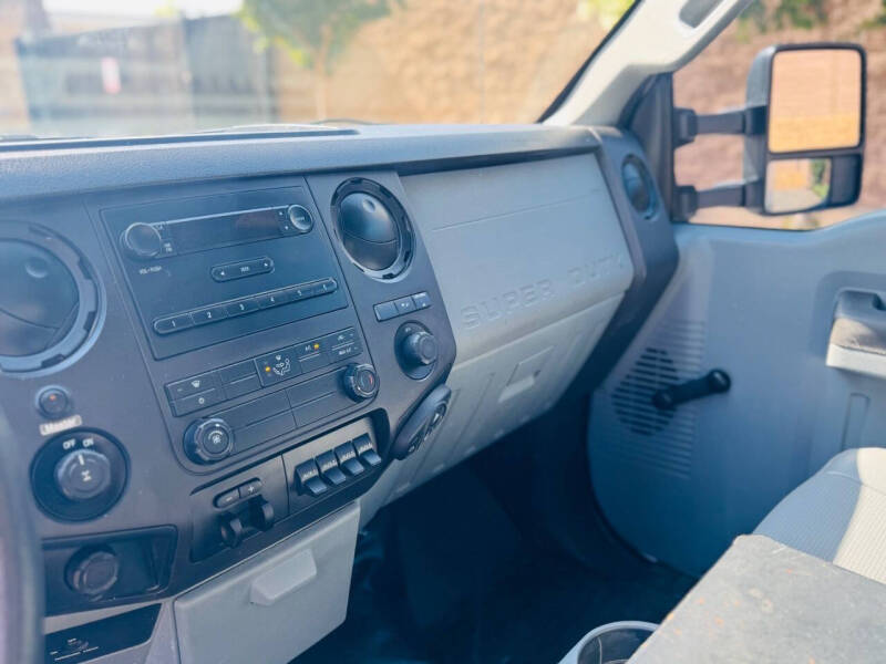 2013 Ford F-350 Super Duty XL